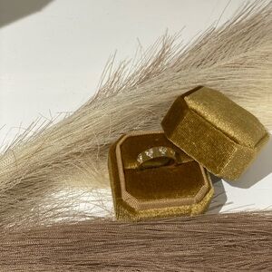 Gold Velvet Ring Box with Ring